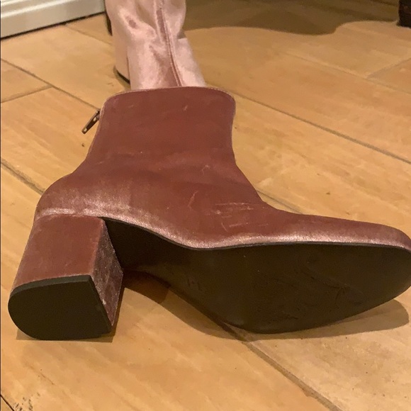 New Free People Cecile Velvet Ankle Boots Pink - Picture 10 of 16